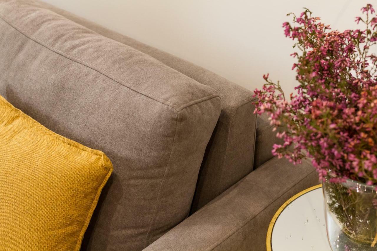 Apartamentos Rg Suites Jardines De Murillo Sevilla Eksteriør billede