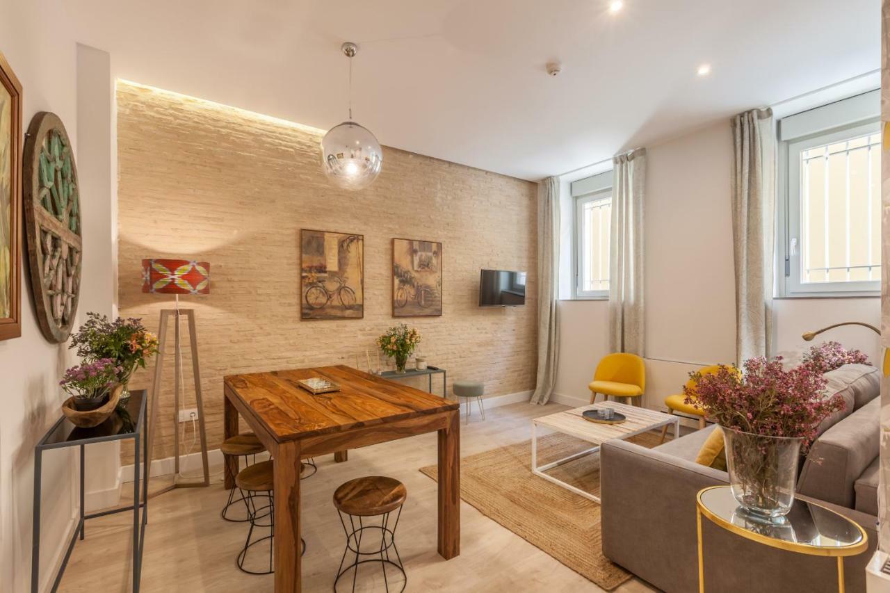 Apartamentos Rg Suites Jardines De Murillo Sevilla Eksteriør billede