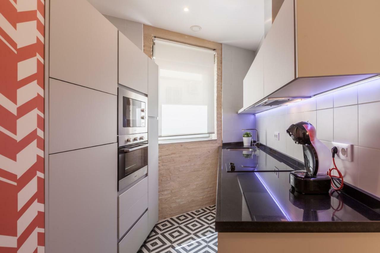 Apartamentos Rg Suites Jardines De Murillo Sevilla Eksteriør billede