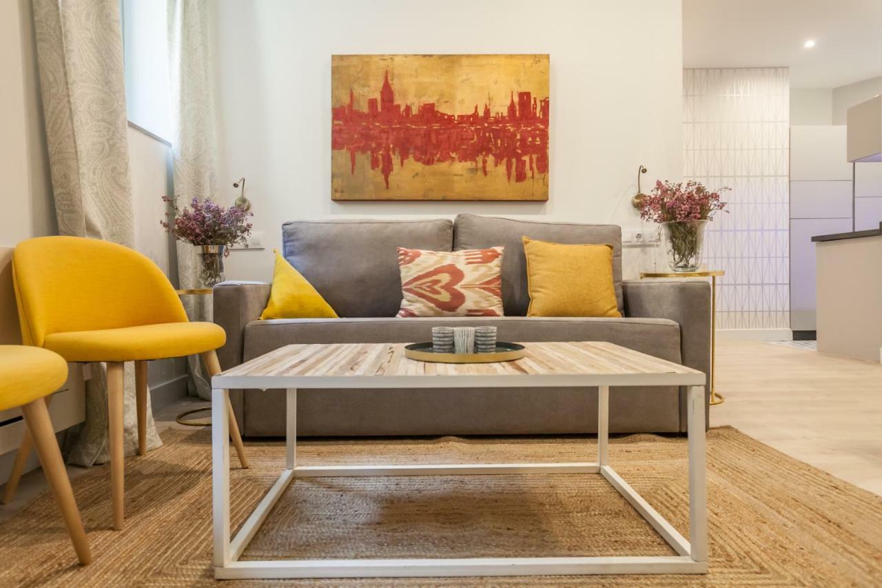 Apartamentos Rg Suites Jardines De Murillo Sevilla Eksteriør billede