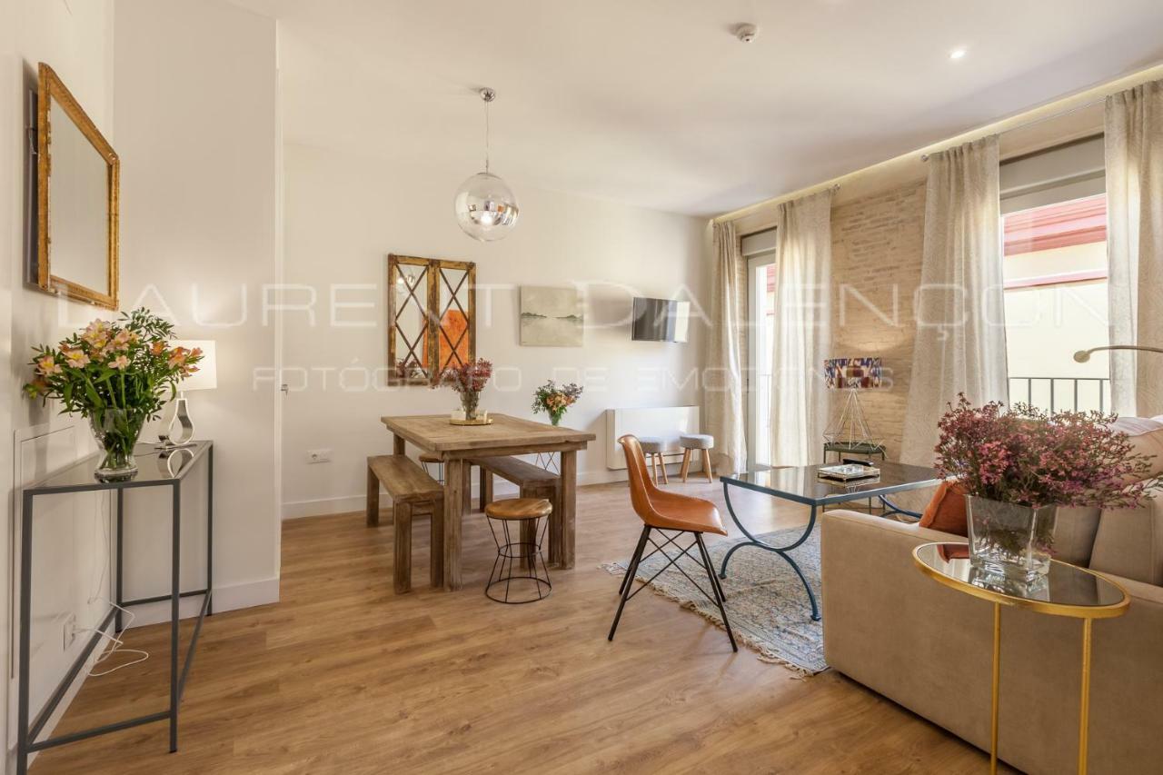 Apartamentos Rg Suites Jardines De Murillo Sevilla Eksteriør billede