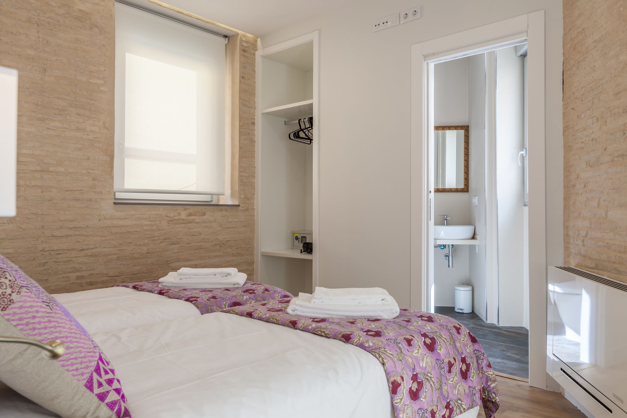 Apartamentos Rg Suites Jardines De Murillo Sevilla Eksteriør billede